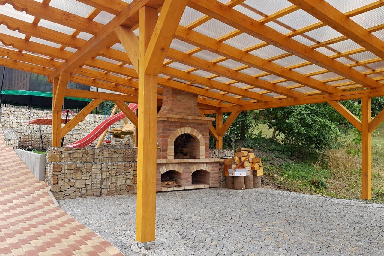 Svoboda nad Úpou Apartments Kalyn מראה חיצוני תמונה