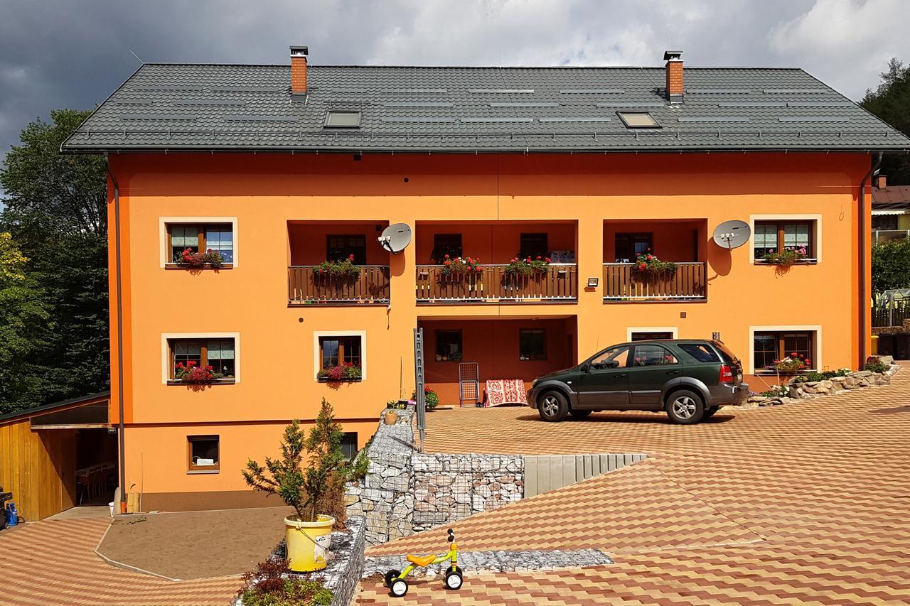 Svoboda nad Úpou Apartments Kalyn מראה חיצוני תמונה